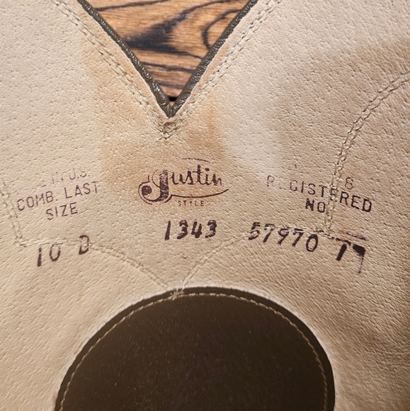 Justin Men's Full Brown Buffalo Skin  Cowboy,  Western Boot. SIZE 10 D - Picture 4 of 12